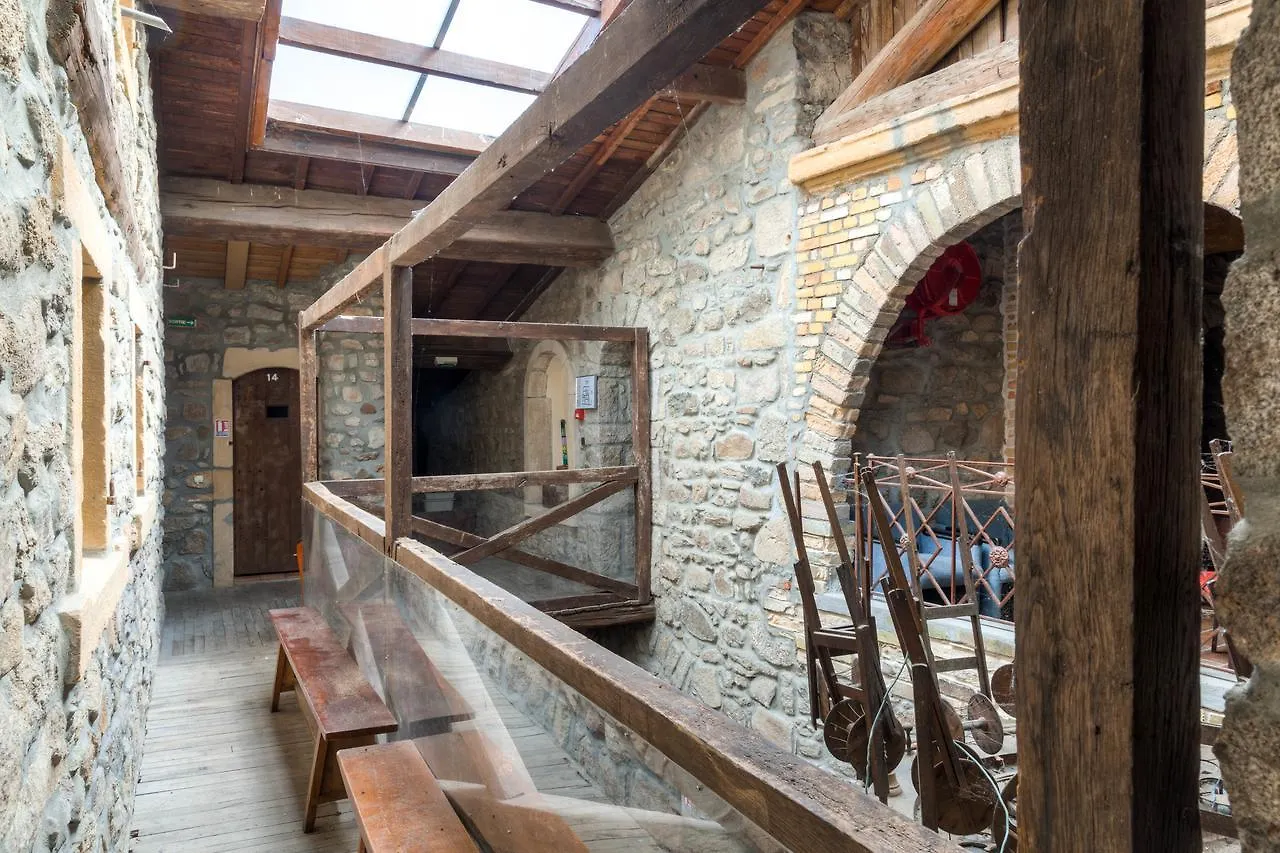Bed & Breakfast Aux Prisons De Montagny Bed and Breakfast Montagny