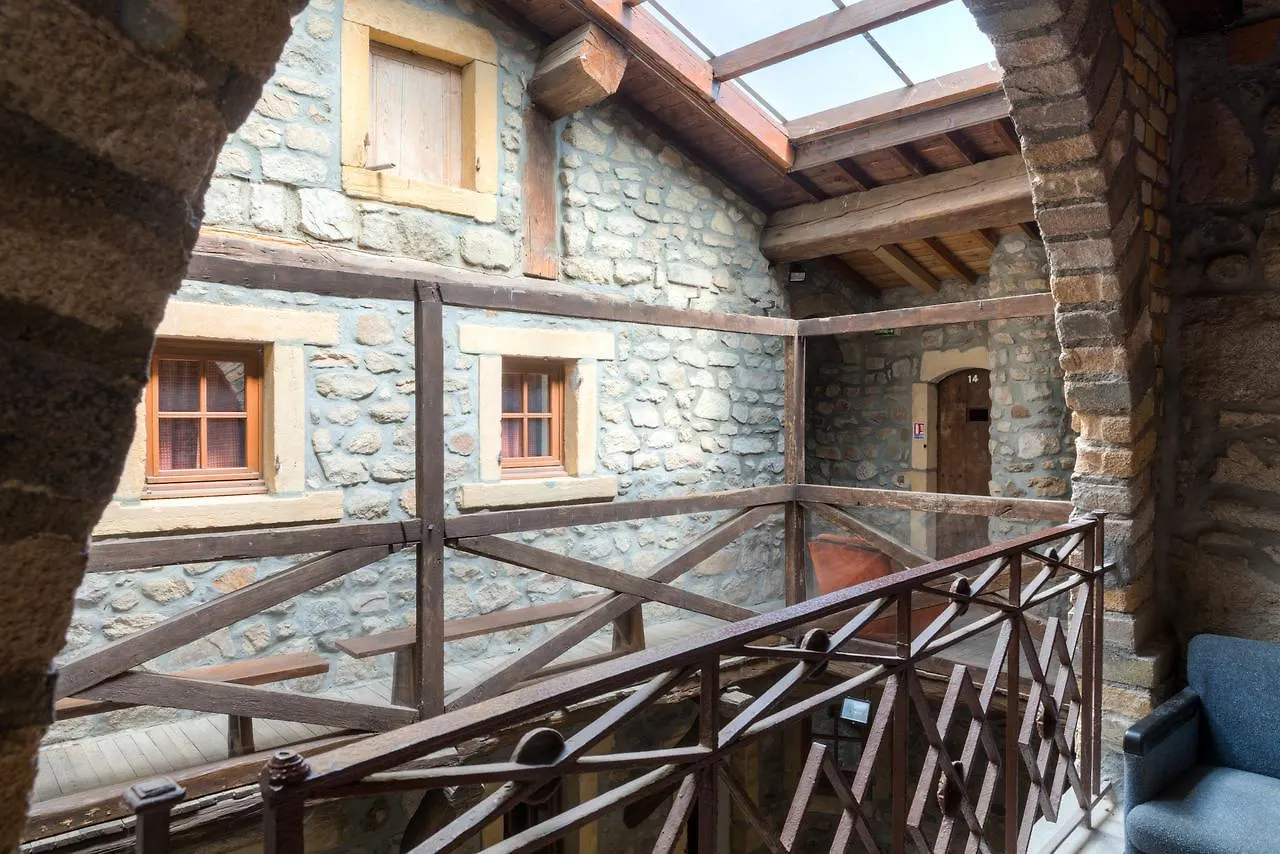 Aux Prisons De Montagny Bed & Breakfast
