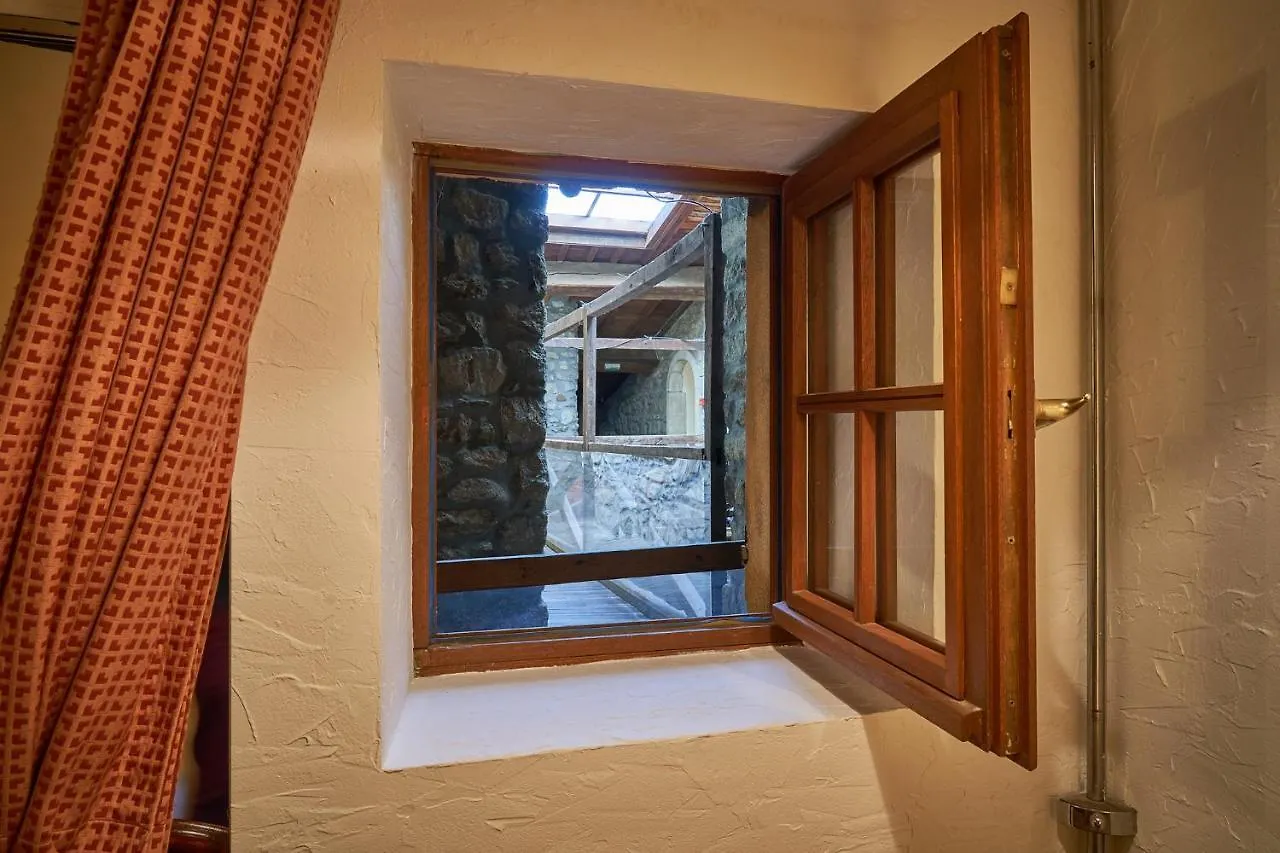 Aux Prisons De Montagny Bed & Breakfast 3*, Montagny (Rhone)